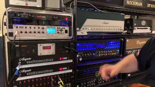 How to Switch Between Amps in Recording Studio